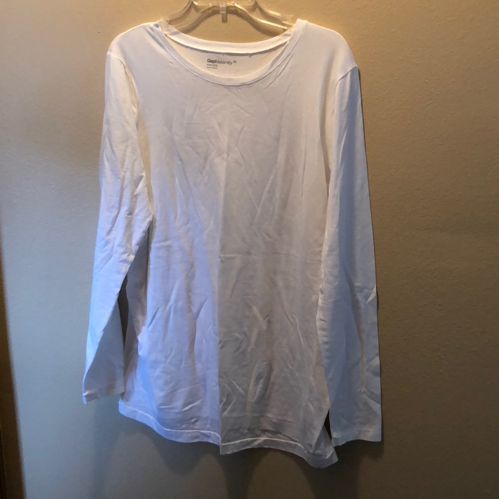 Gap pure body maternity long sleeve shirt